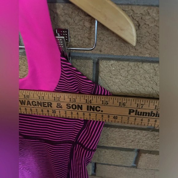 Lululemon Scoop Neck Tank Hyper Stripe Raspberry Glo Light/Raspberry Glo Light - Picture 4 of 5